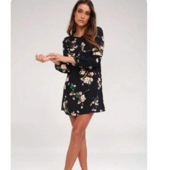 Lulu’s Herbaceous Navy Blue Floral Shift Dress - Picture 4 of 8